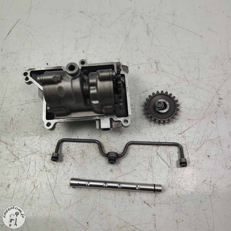 Pompe à huile + système de lubrification KTM 790 duke l 2023