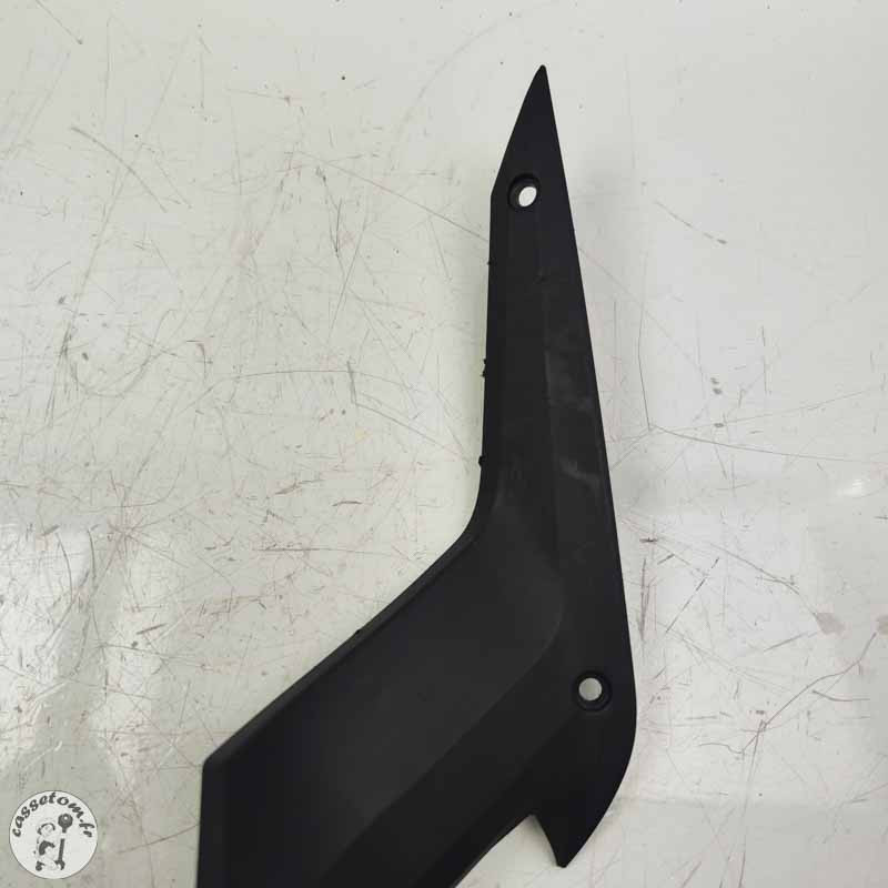 Carénage avant du réservoir  KTM 790 duke l 2023