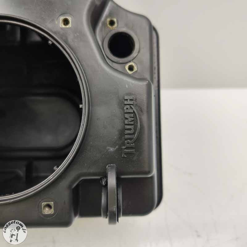 Boitier de filtre à air sans filtre  Triumph 2300 rocket III 2005