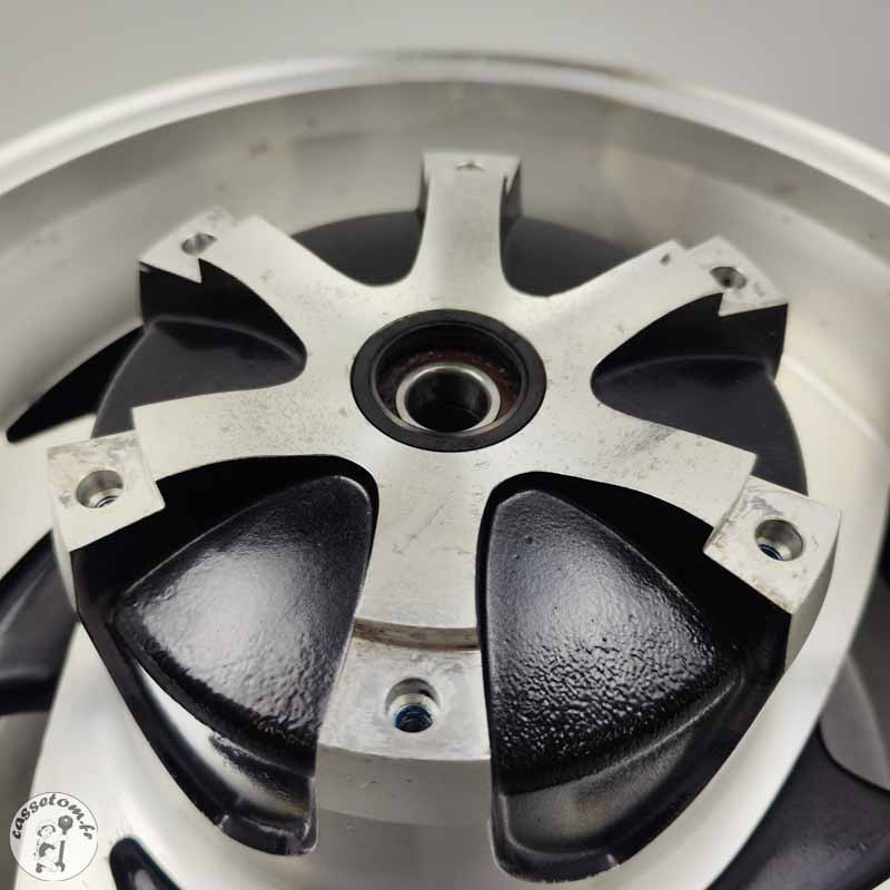 Jante arrière  Triumph 2300 rocket III 2005