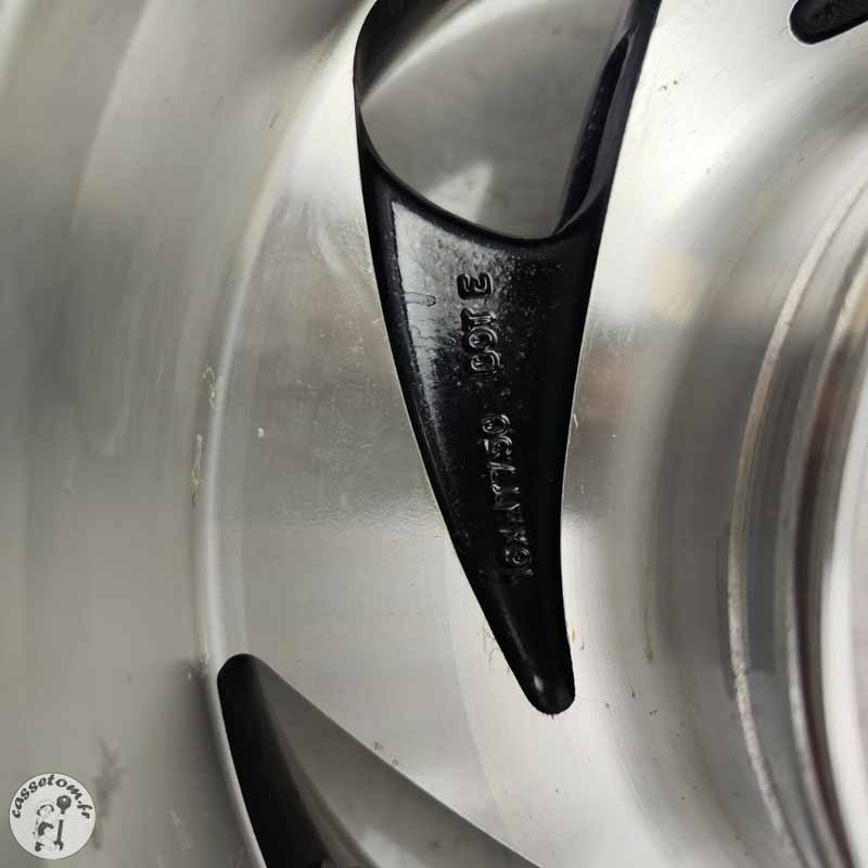 Jante arrière  Triumph 2300 rocket III 2005