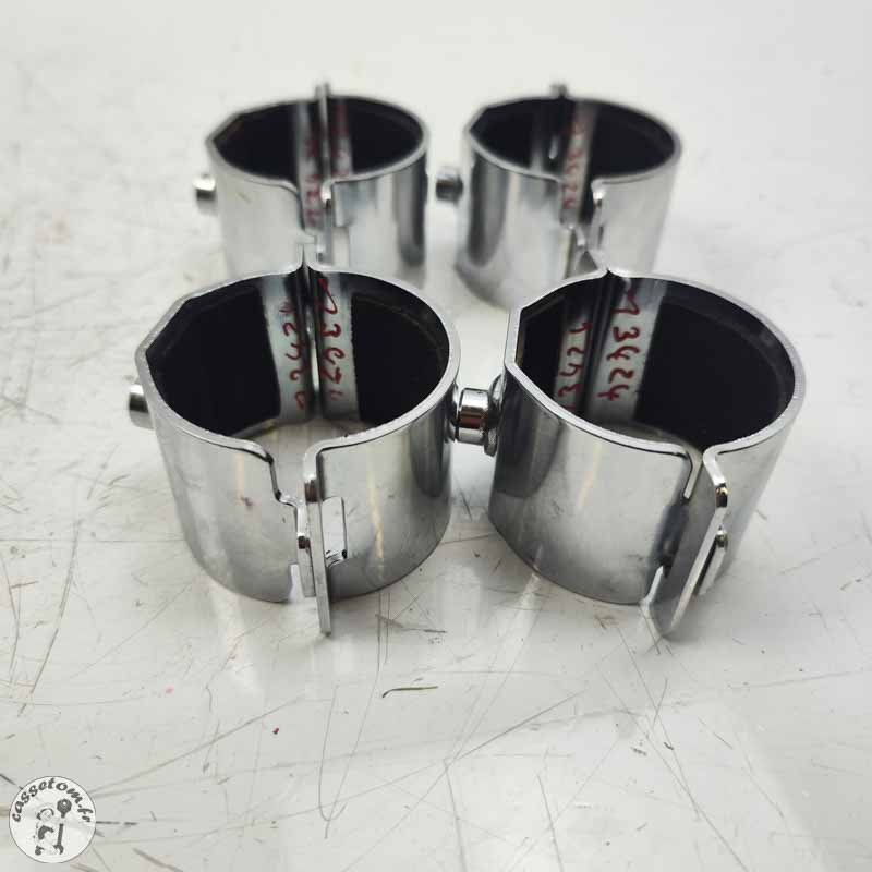 Lot de colliers de fixation support saute vent  Triumph 2300 rocket III 2005