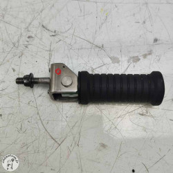 Repose pied arrière droit  Triumph 2300 rocket III 2005