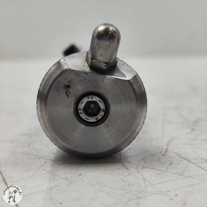 Lot reposes pieds avant  Triumph 2300 rocket III 2005