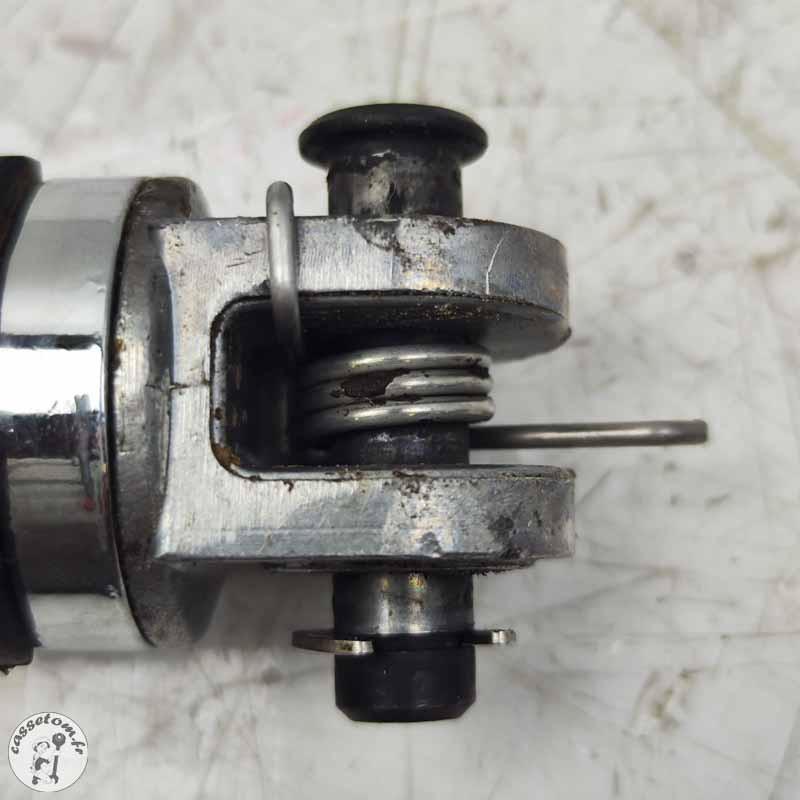 Lot reposes pieds avant  Triumph 2300 rocket III 2005