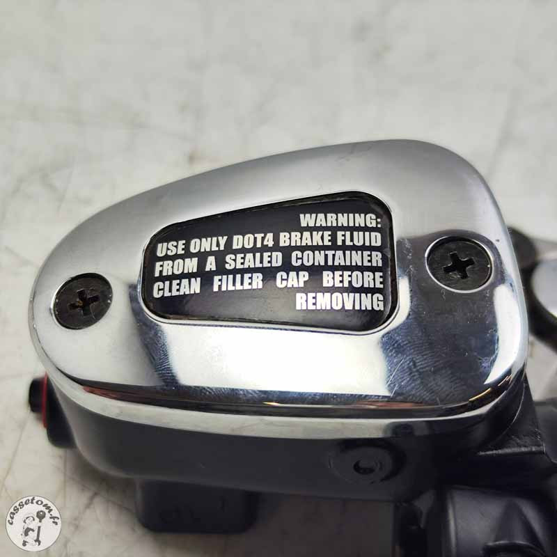 Maître cylindre de frein avant  Triumph 2300 rocket III 2005