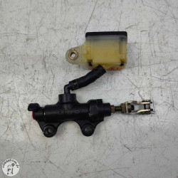 Maître cylindre de frein arrière  Triumph 2300 rocket III 2005