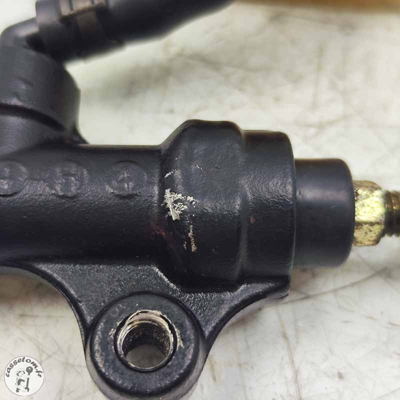 Maître cylindre de frein arrière  Triumph 2300 rocket III 2005