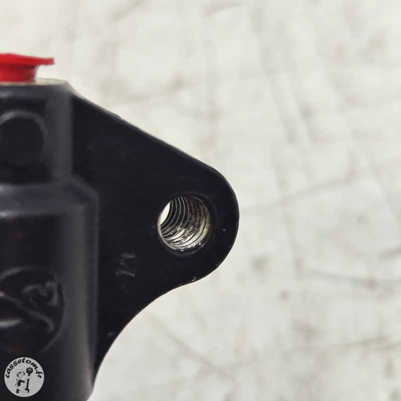 Maître cylindre de frein arrière  Triumph 2300 rocket III 2005