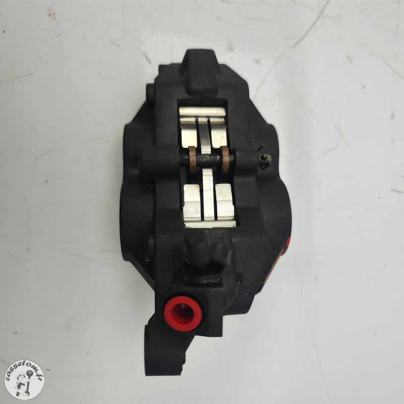 Etrier avant droit  Triumph 2300 rocket III 2005