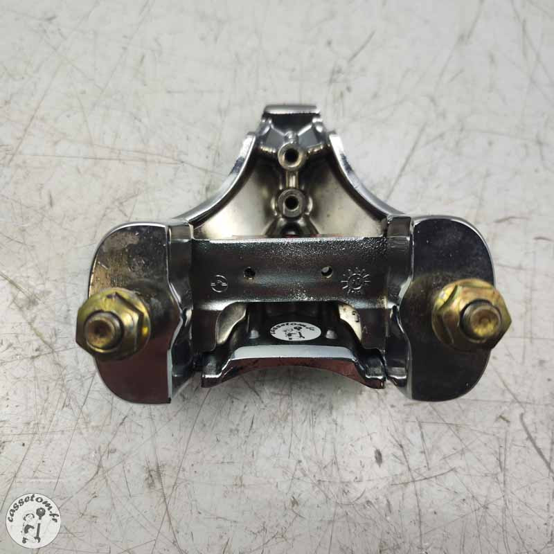 Support compteur / pontet de guidon  Triumph 2300 rocket III 2005