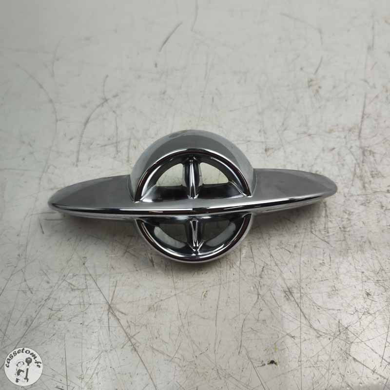 Cache klaxon  Triumph 2300 rocket III 2005