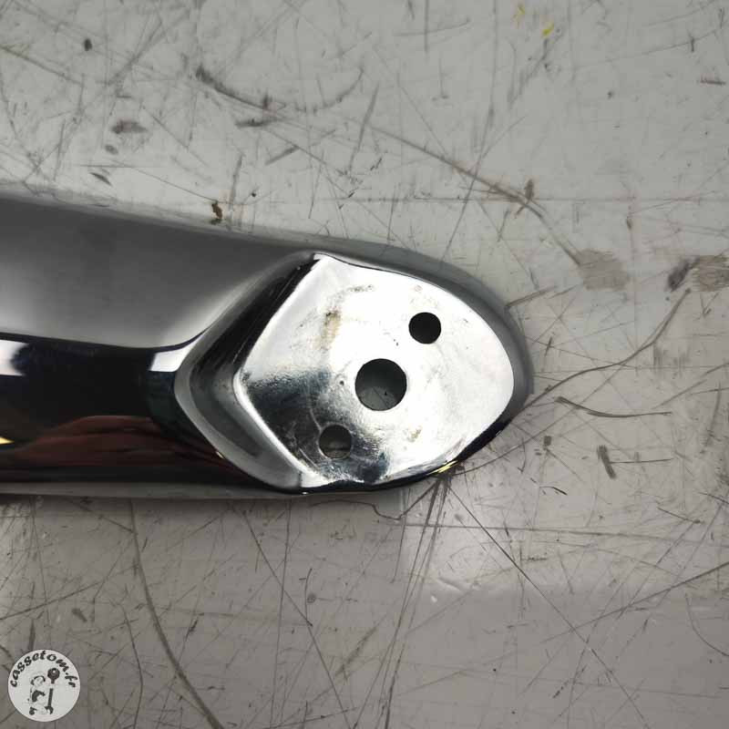 Cache platine arrière gauche  Triumph 2300 rocket III 2005