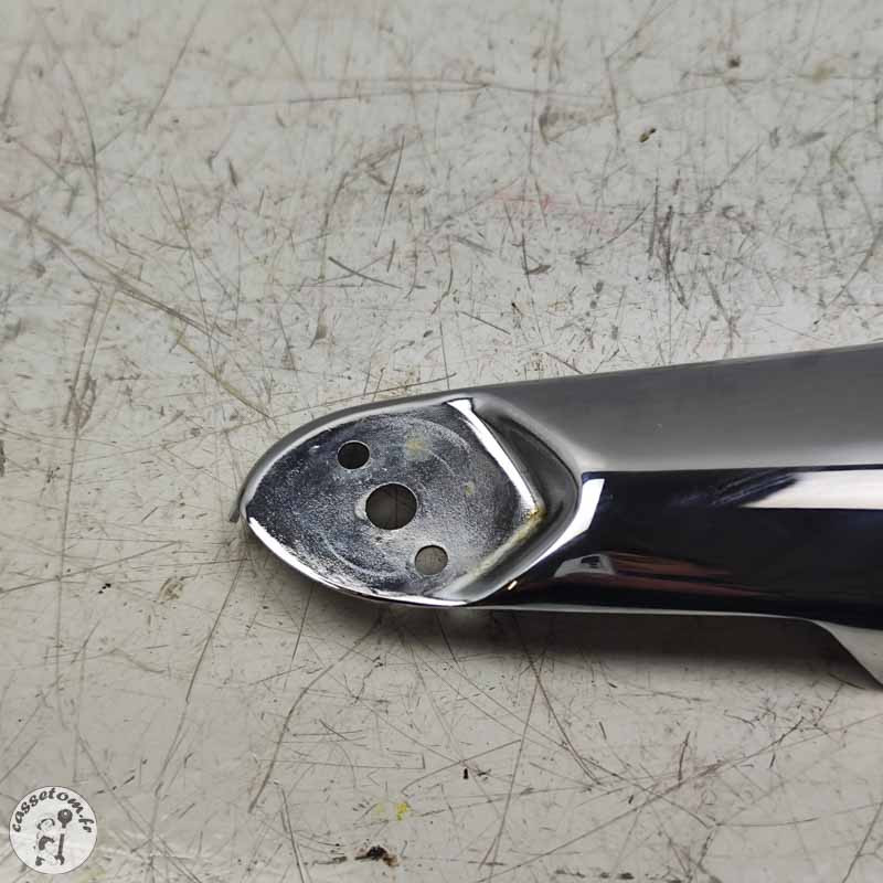 Cache platine arrière droite  Triumph 2300 rocket III 2005