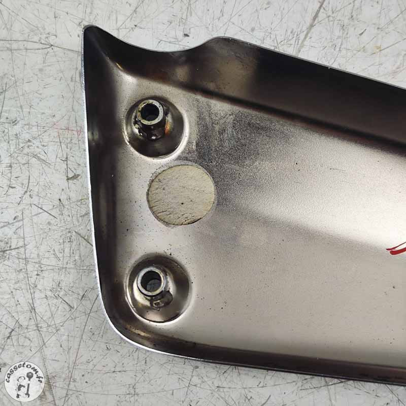 Cache platine arrière droite  Triumph 2300 rocket III 2005