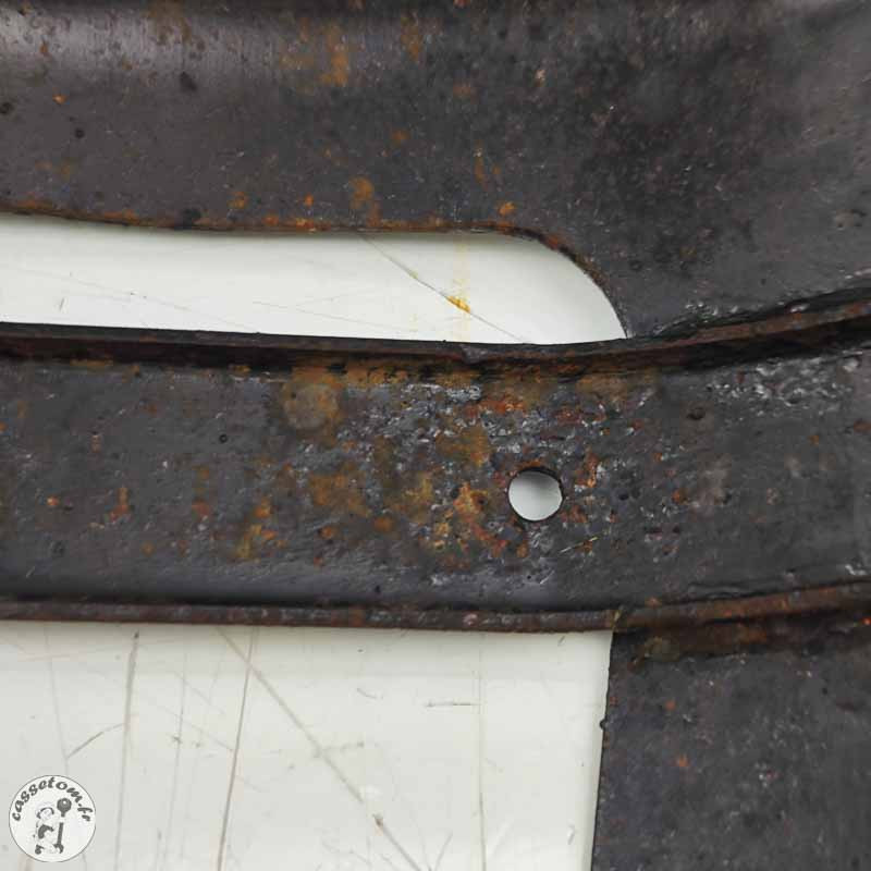 Support garde boue arrière  Triumph 2300 rocket III 2005