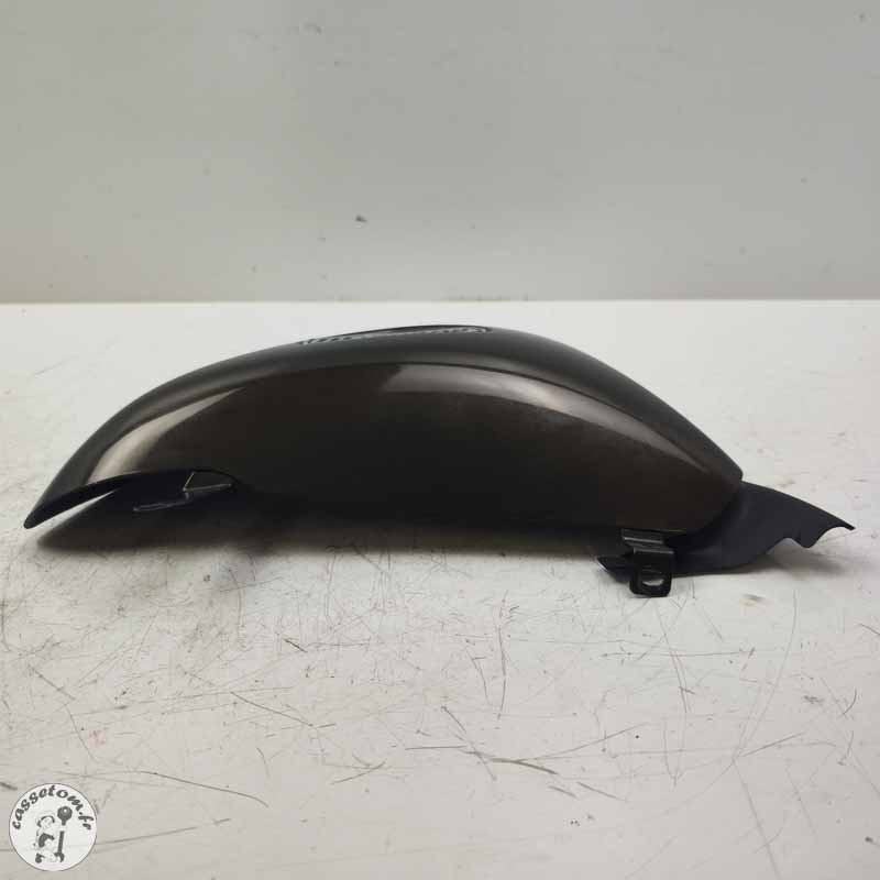 Cache sous selle gauche  Triumph 2300 rocket III 2005