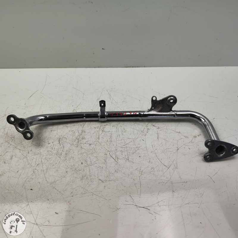 Barre de fixation commande au pieds gauche  Triumph 2300 rocket III 2005