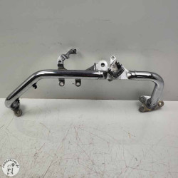 Barre de fixation commande au pieds droite  Triumph 2300 rocket III 2005