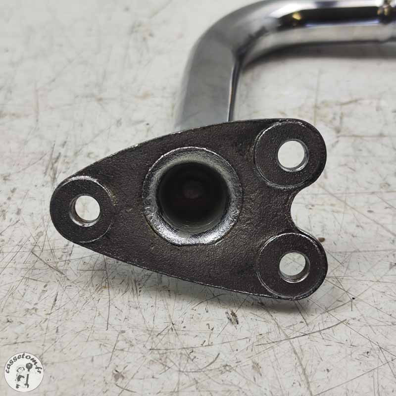 Barre de fixation commande au pieds droite  Triumph 2300 rocket III 2005