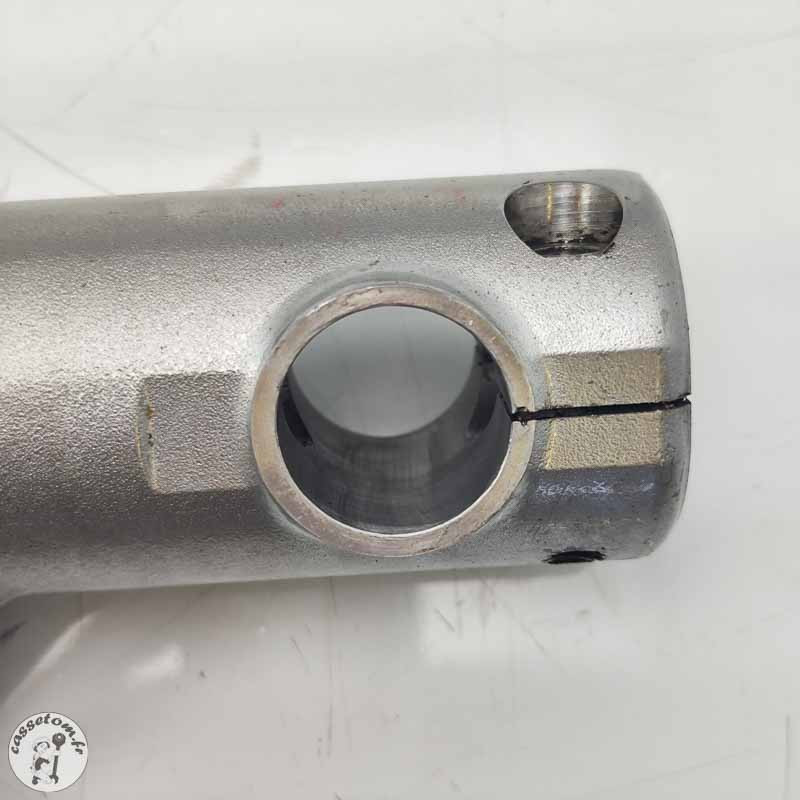 Bras de fourche droit  Triumph 2300 rocket III 2005
