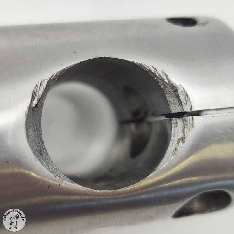 Bras de fourche droit  Triumph 2300 rocket III 2005