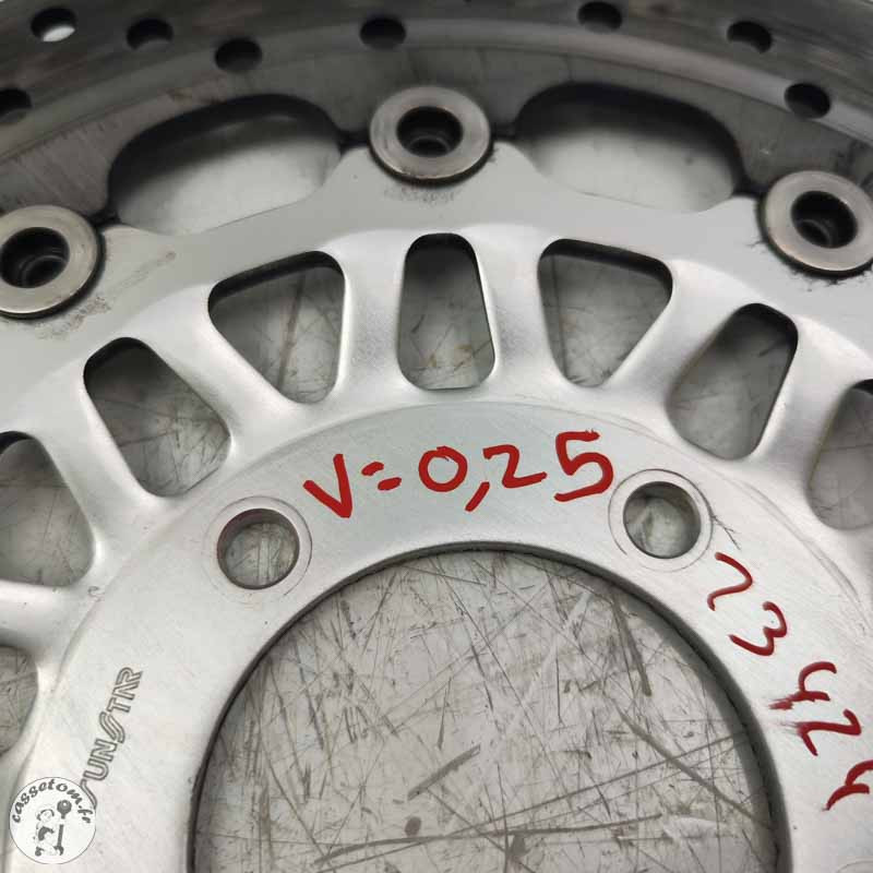 Disque de frein avant  Triumph 2300 rocket III 2005