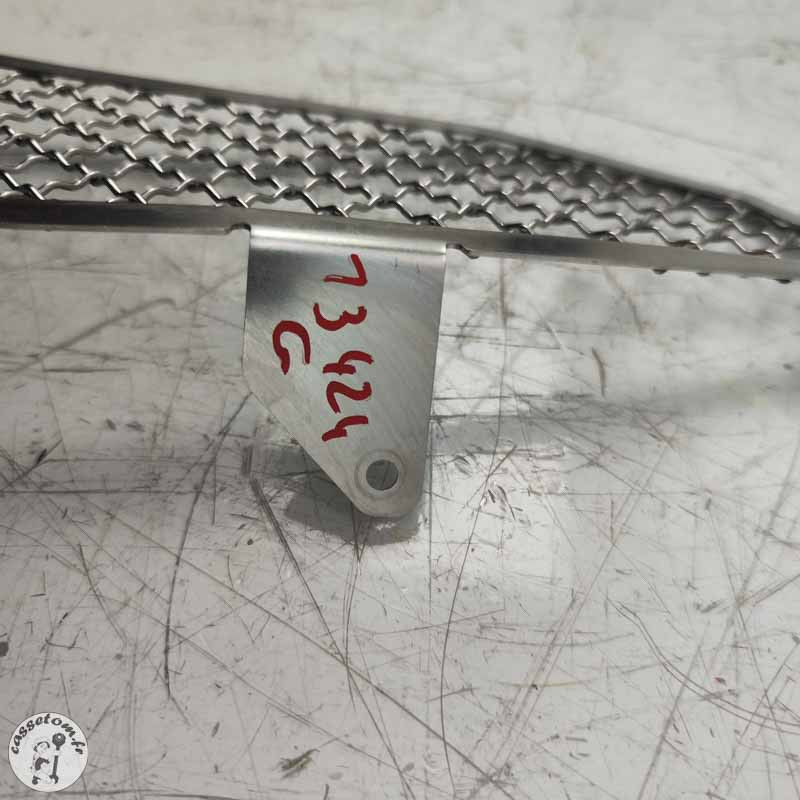 Lot de grille arrière de  radiateur d'eau  Triumph 2300 rocket III 2005