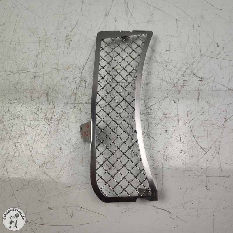 Lot de grille arrière de  radiateur d'eau  Triumph 2300 rocket III 2005