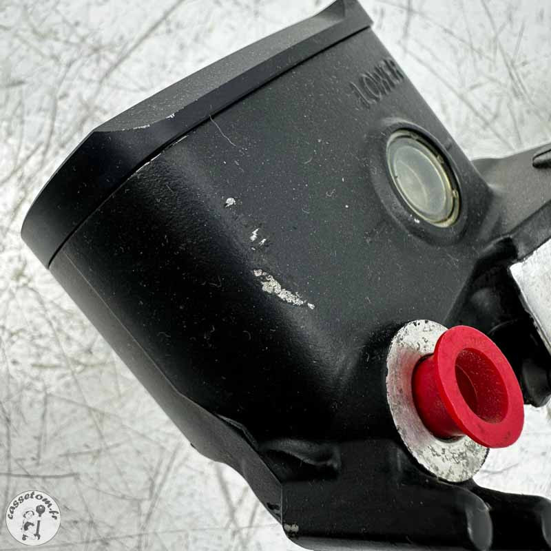 Maître cylindre avec levier de frein arrière  Yamaha 560 T max 2020