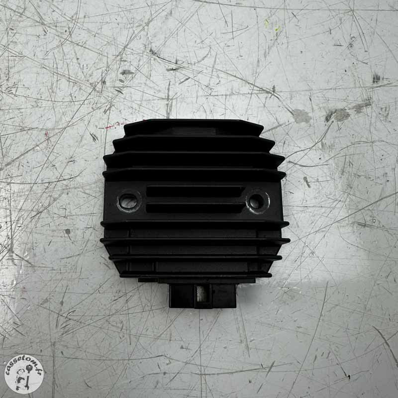 Régulateur de tension  Yamaha 560 T max 2020