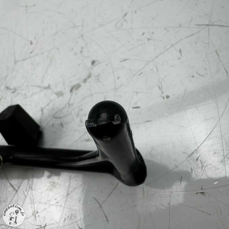 Béquille latérale  Yamaha 560 T max 2020