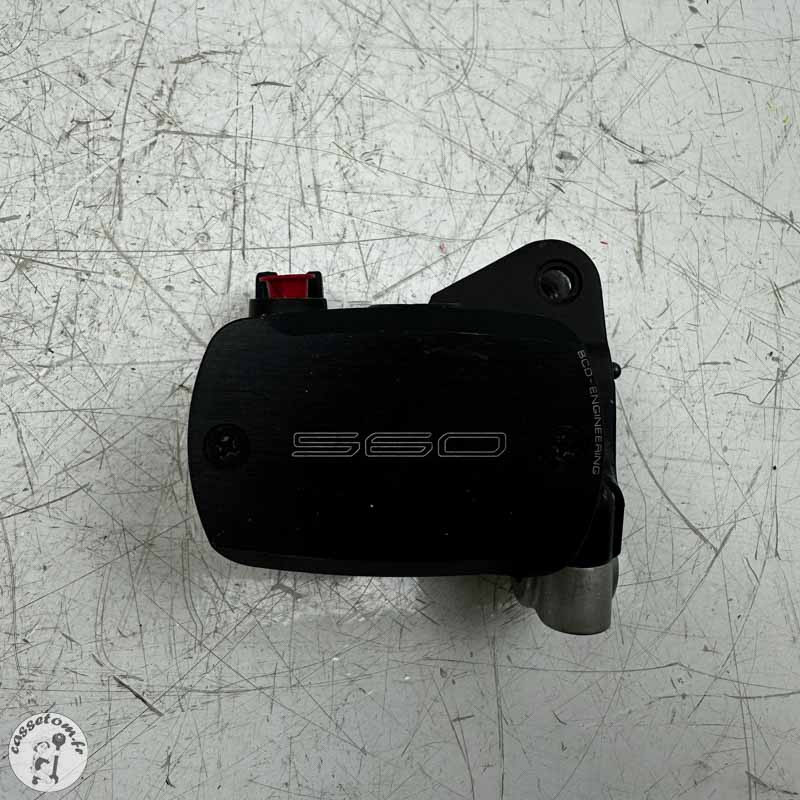 Maître cylindre de frein avant  Yamaha 560 T max 2020