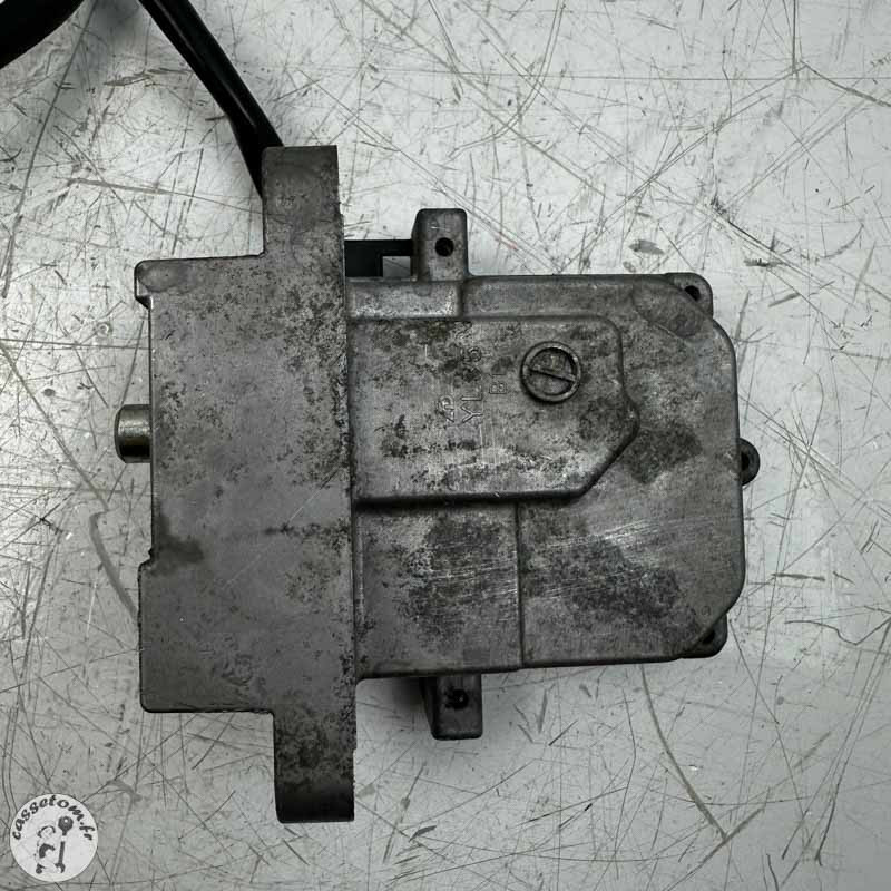 Boitier bloque béquille  Yamaha 560 T max 2020