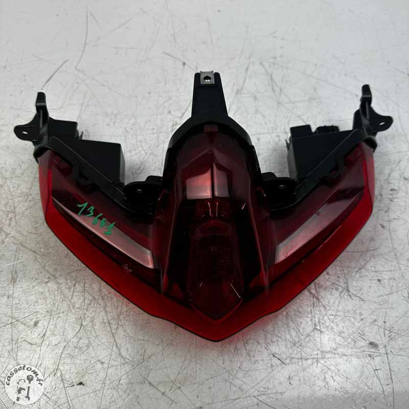 Feu arrière  Yamaha 560 T max 2020