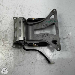 Mécanisme d'ouverture de selle  Yamaha 560 T max 2020