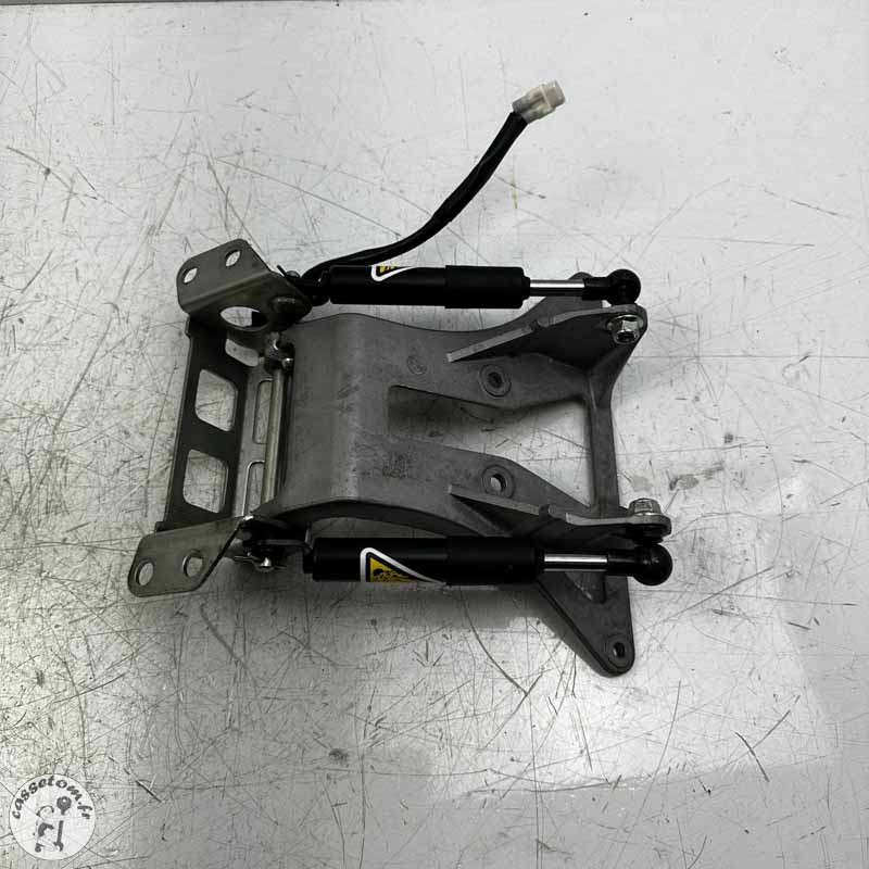 Mécanisme d'ouverture de selle  Yamaha 560 T max 2020