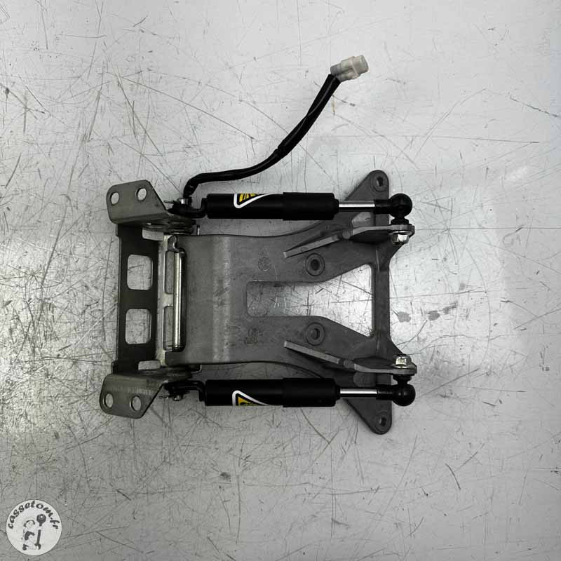 Mécanisme d'ouverture de selle  Yamaha 560 T max 2020