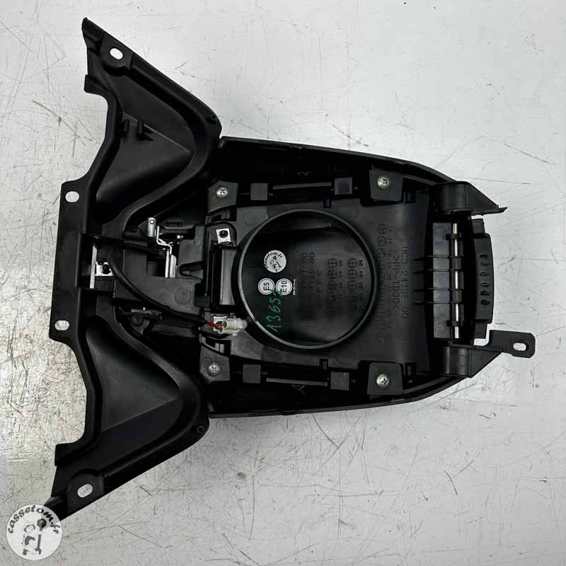 Trappe à essence Yamaha 560 T max 2020