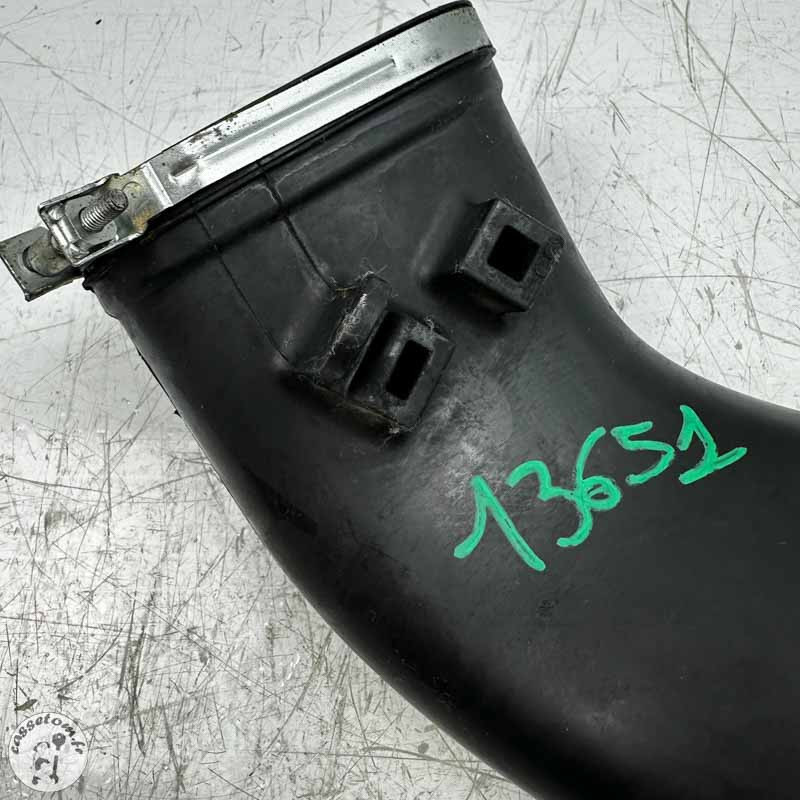 Manchon de boitier de filtre à air  Yamaha 560 T max 2020