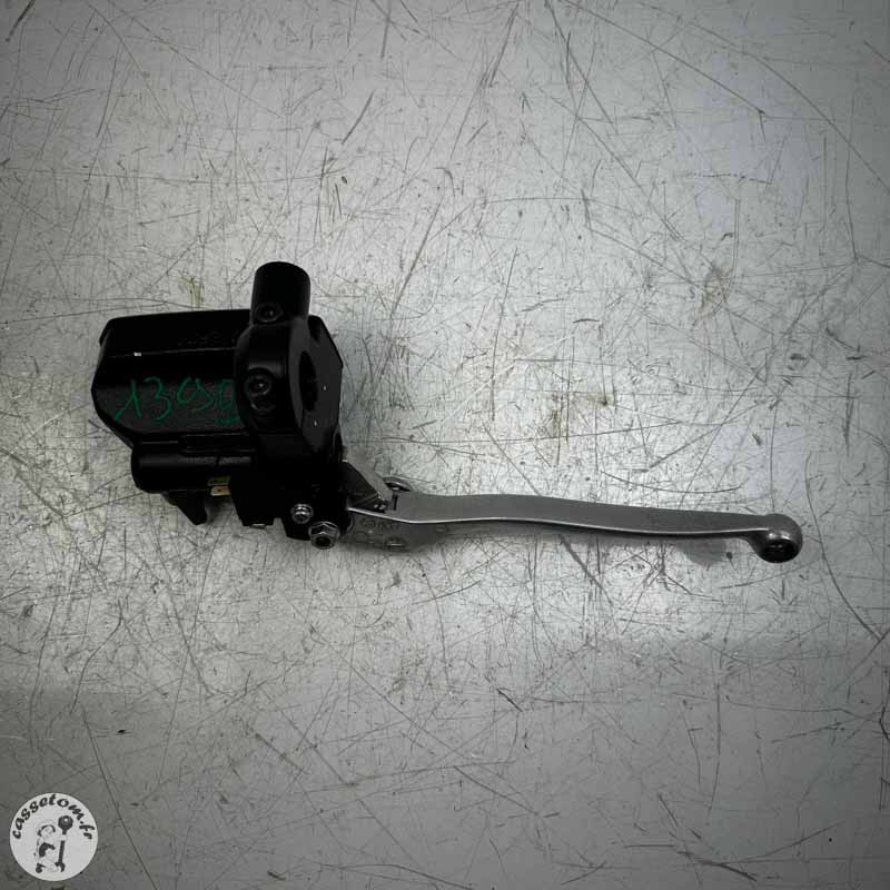 Maître cylindre de frein avant  Kawasaki 650 versys 2023