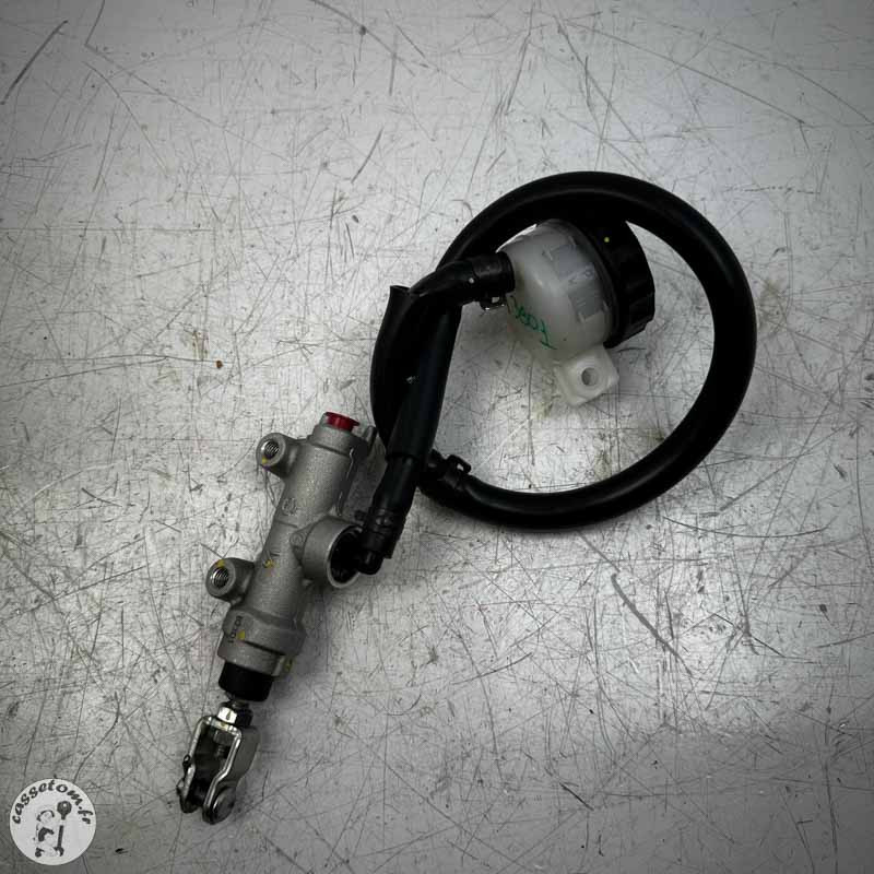 Maître cylindre de frein arrière  Kawasaki 650 versys 2023