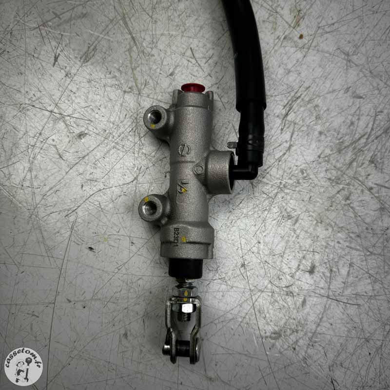 Maître cylindre de frein arrière  Kawasaki 650 versys 2023