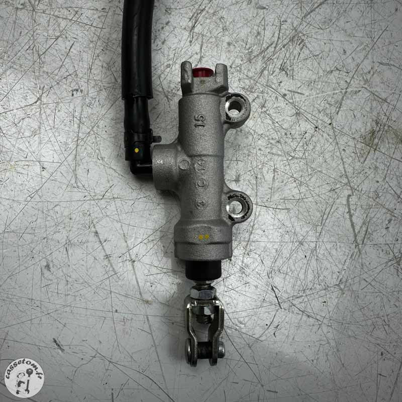 Maître cylindre de frein arrière  Kawasaki 650 versys 2023