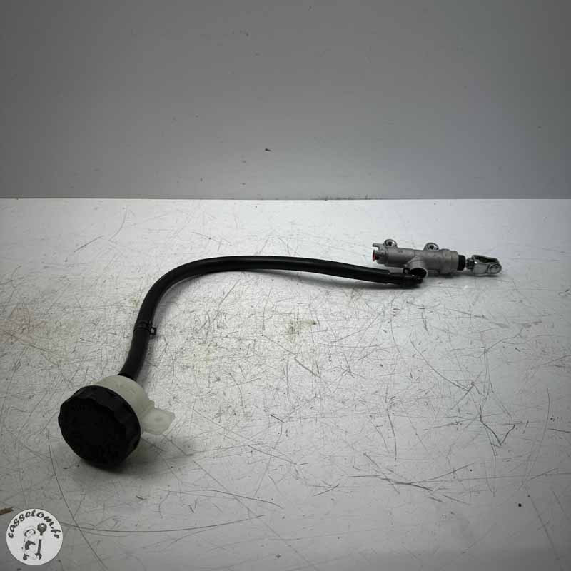 Maître cylindre de frein arrière  Kawasaki 650 versys 2023