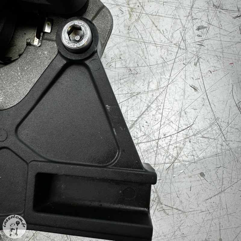 Etrier de frein arrière  Kawasaki 650 versys 2023