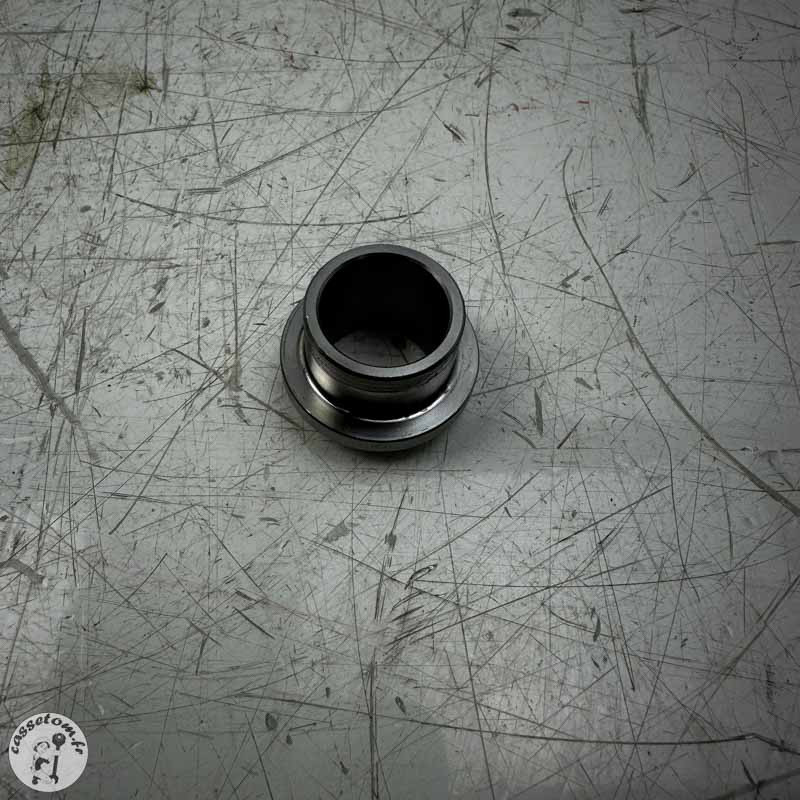 Porte couronne  Kawasaki 650 versys 2023