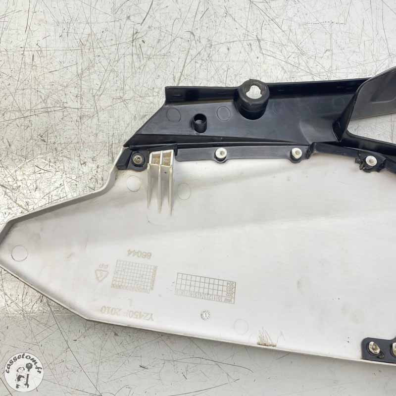 Cache latéral arrière gauche Yamaha 450 yz 2011
