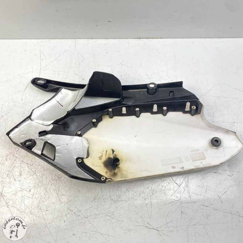 Cache latéral arrière droit Yamaha 450 yz 2011