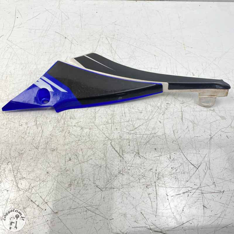 Couvercle latéral droit de réservoir Yamaha 450 yz 2011